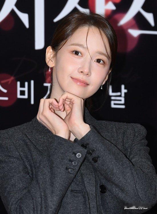 【独家】林允儿将以“少女时代的允儿”身份回归……12月粉丝见面会惊喜发布新歌 这