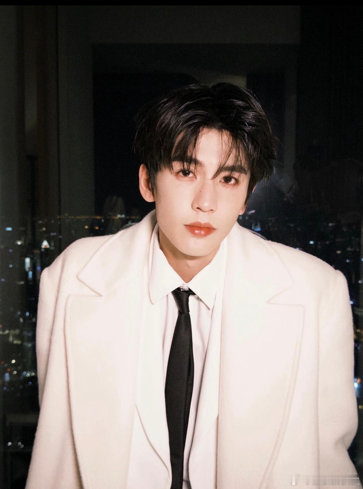 张凌赫王楚然剧还没播先喂上饭了湖南卫视跨年演唱会湖南卫视跨年第四波阵容  看完这