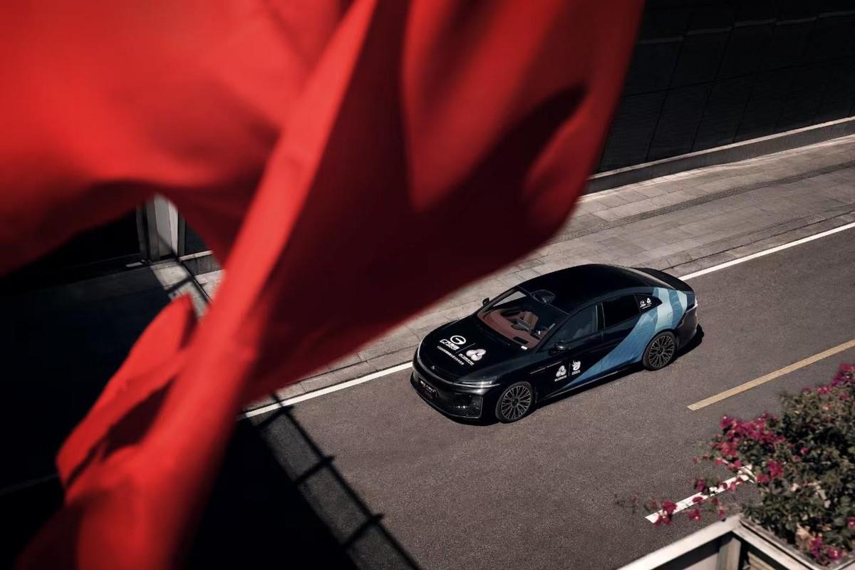 以科技匠心护航体育盛典！广汽集团成为十五运会官方唯一汽车合作伙伴
圣火燃起，照亮