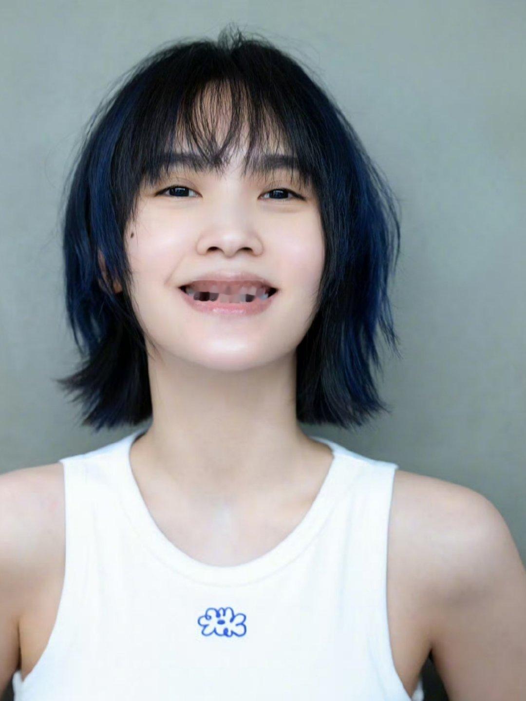 杨丞琳晒照祝李荣浩生日快乐 可爱教主杨丞琳发文祝丈夫李荣浩生日快乐：我喜欢我说我