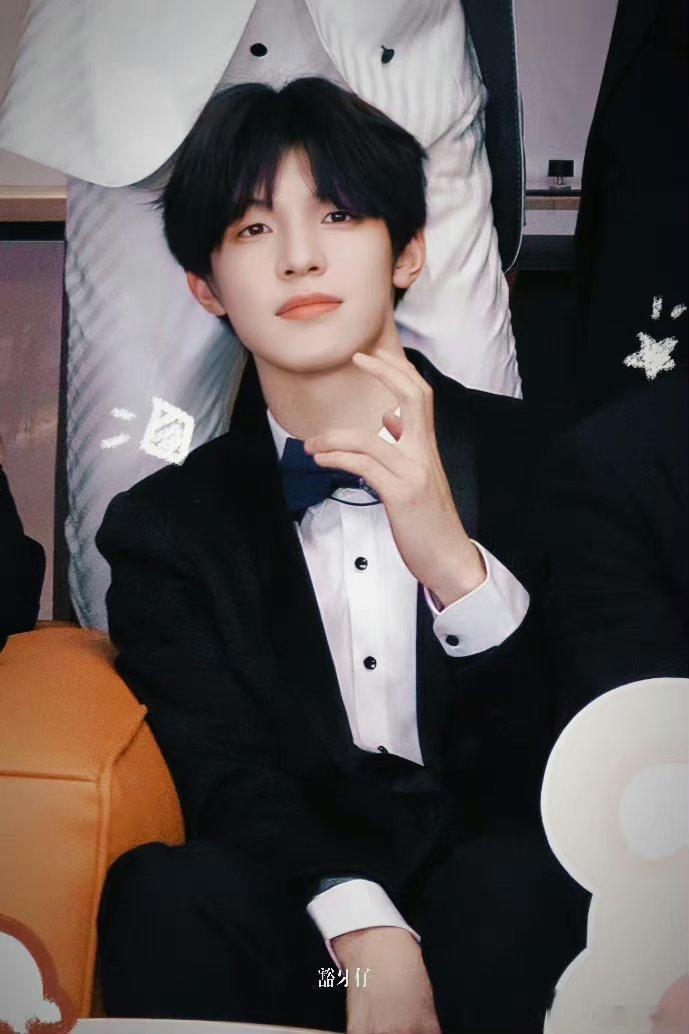 #张泽禹[超话]##张泽禹[超话]##张泽禹[超话]#💚#张泽禹 第一主唱# 