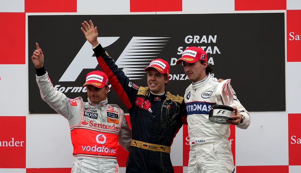 👀 来看看维特尔这场首冠，厉害的不只是“年轻分站冠军”这个头衔，而是那种少年车