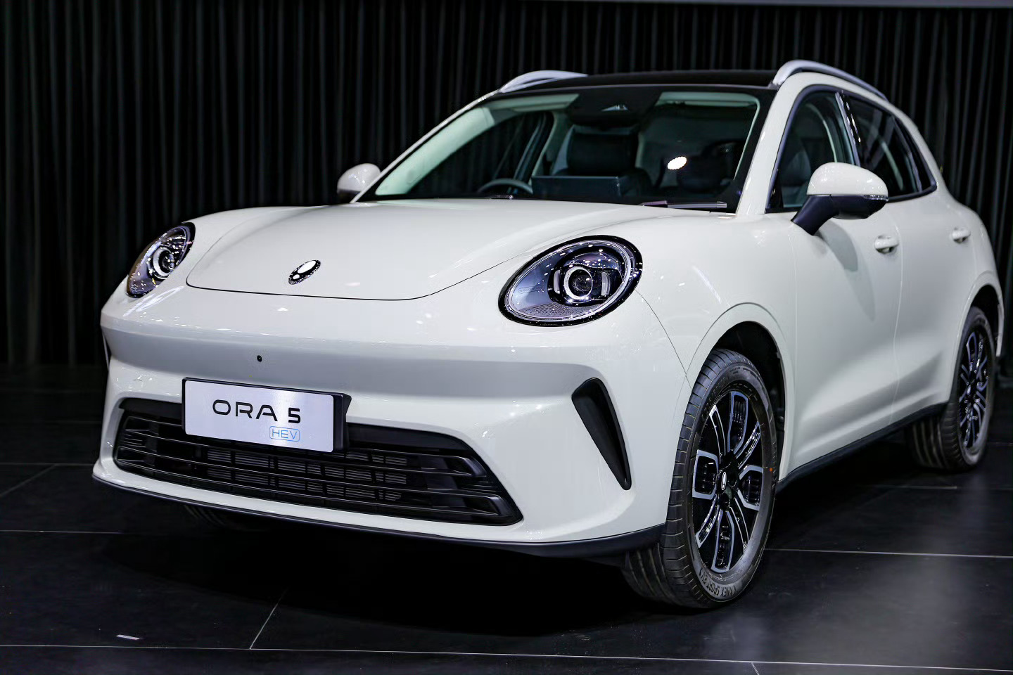 截止4月2日，在泰国曼谷国际车展上全球首发亮相的欧拉5车型已经获得了3100台订