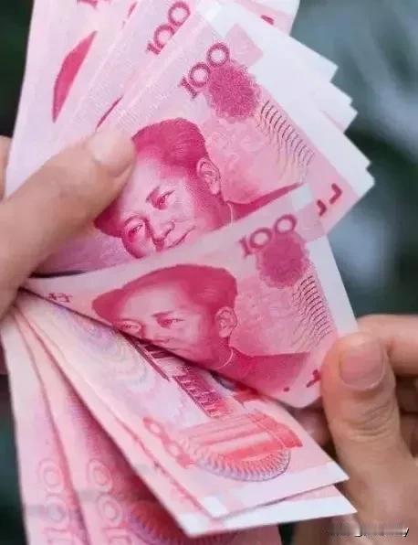 老母亲今年91岁了，虽然脑子有点忘事，但对自己的社保金，还是挺关心的。

昨天，