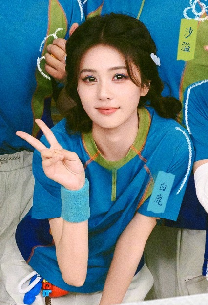 小小只比耶✌🏻 