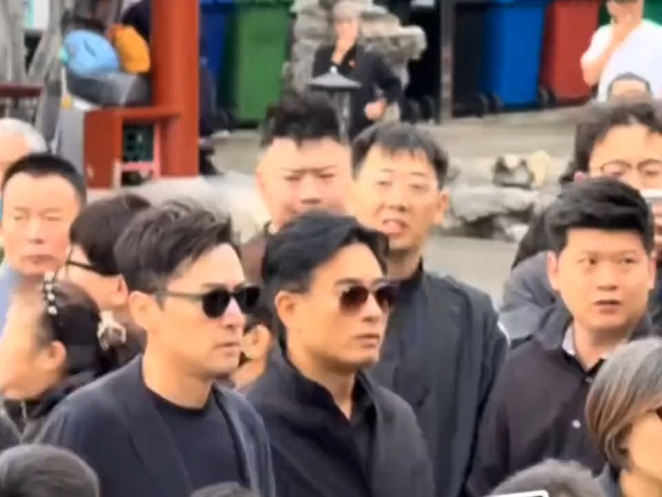 9月30日游本昌告别仪式，胡歌、陈龙来到现场，胡歌特地金鹰节