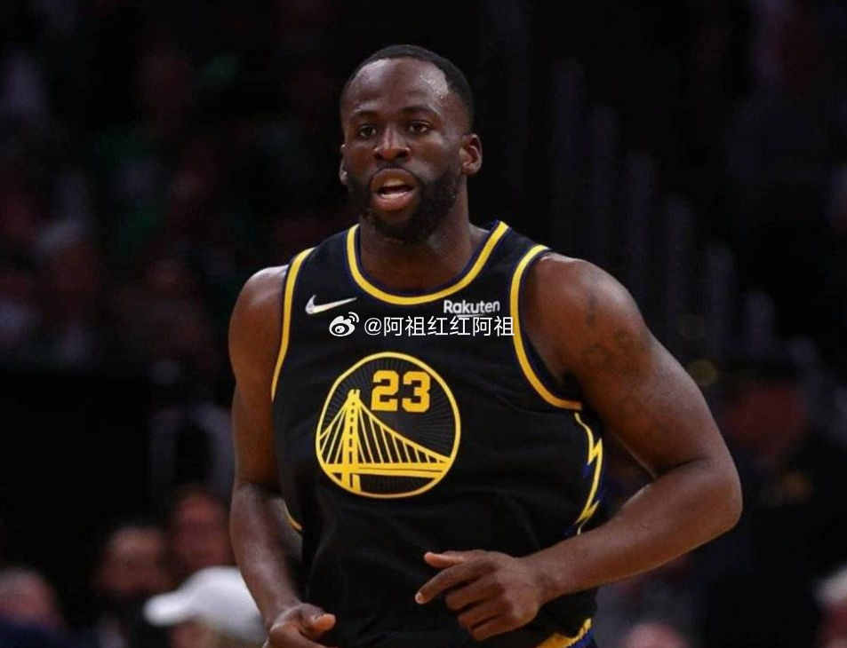 NBA常规赛，金州勇士主场遭洛杉矶快船逆转。此役，追梦出战31分钟，得到4分2篮