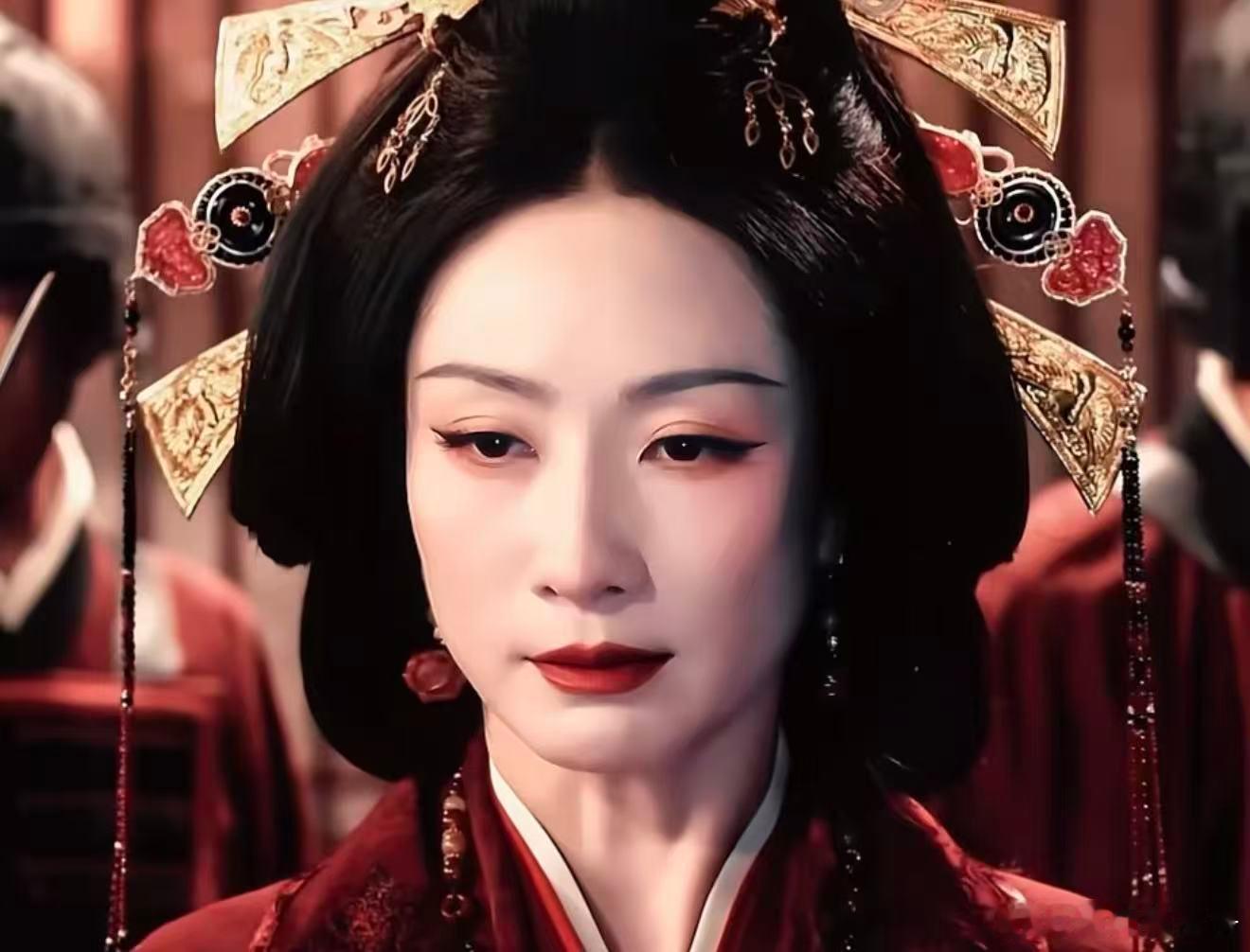 陶昕然吐槽雀骨里自己的角色雀骨不要片面判定何太后，编剧藏了很多细节铺垫，完整刷完