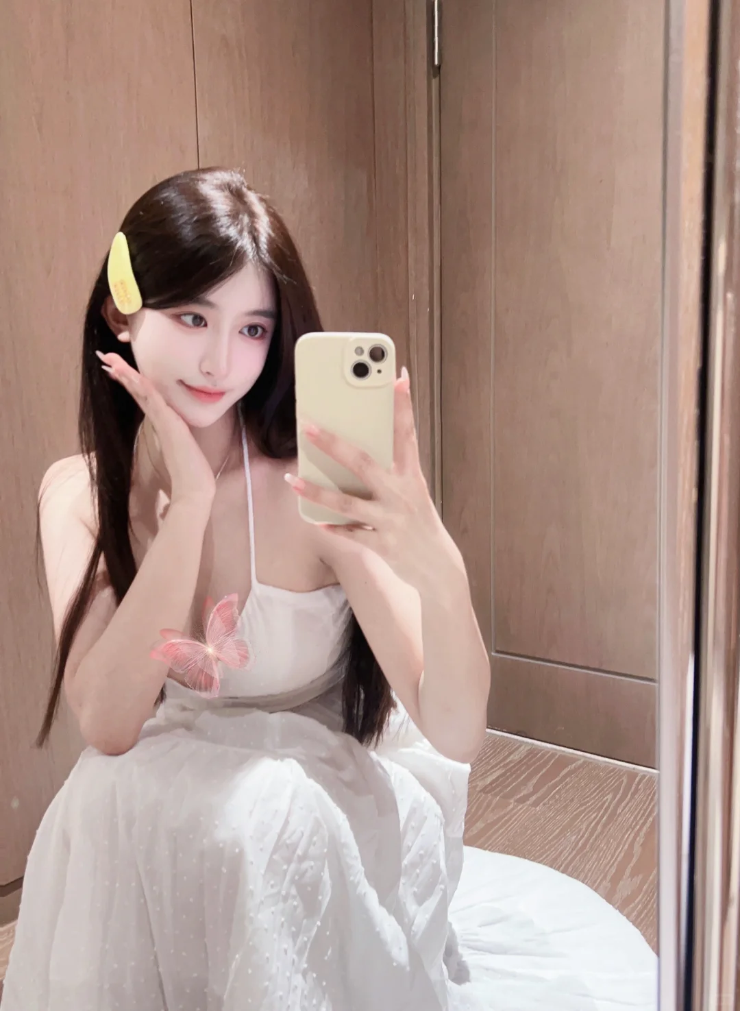 奶呼呼的白色小裙子～