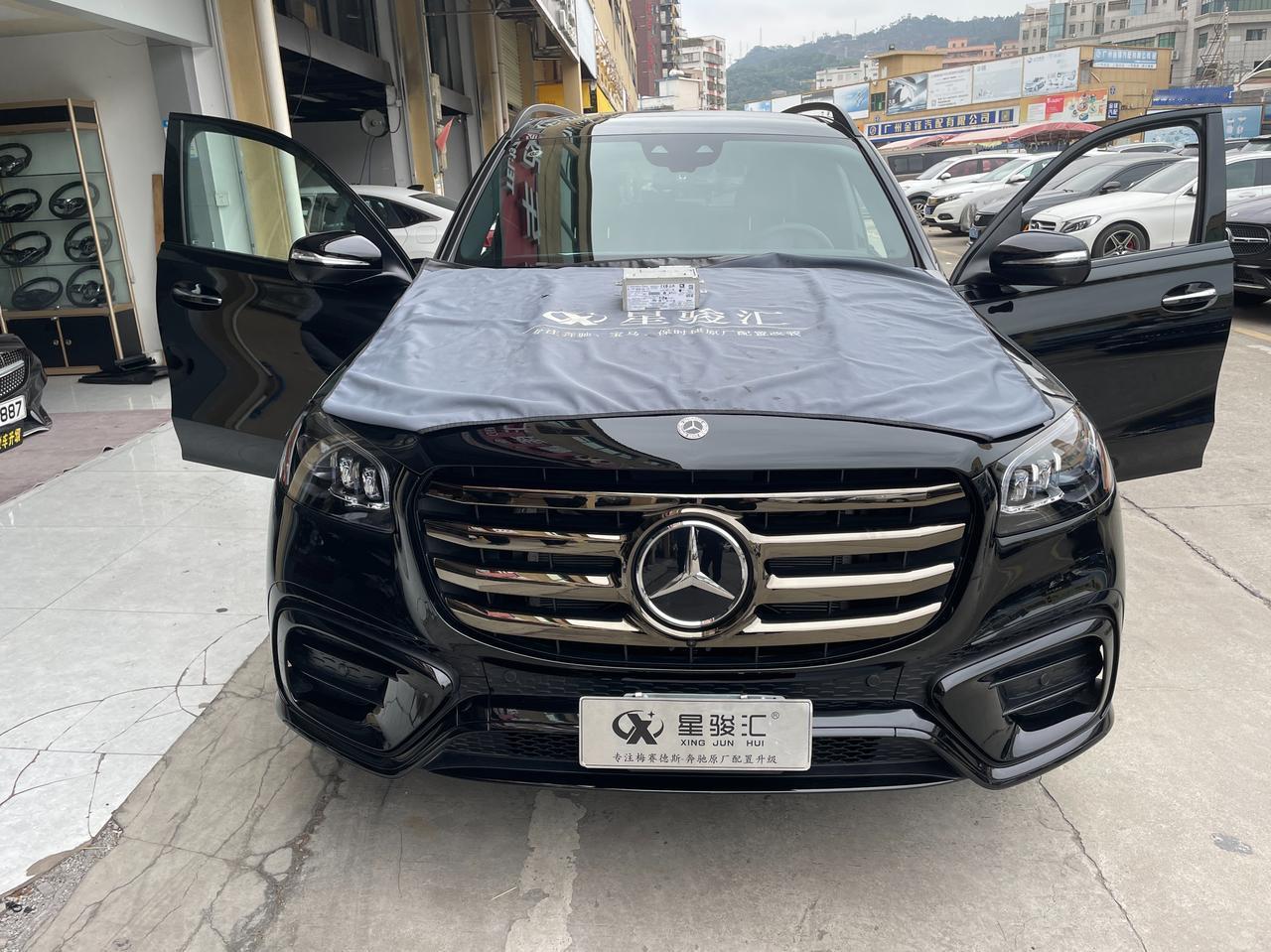 平行进口美规版奔驰GLS450更换升级中规高配主机
更换了中规主机之后，可以使用