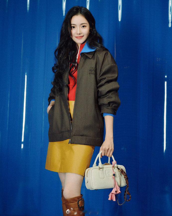 Miumiu的官方认领图来了刘浩存 赵今麦 李庚希 张元英 崔然竣 Ella ​