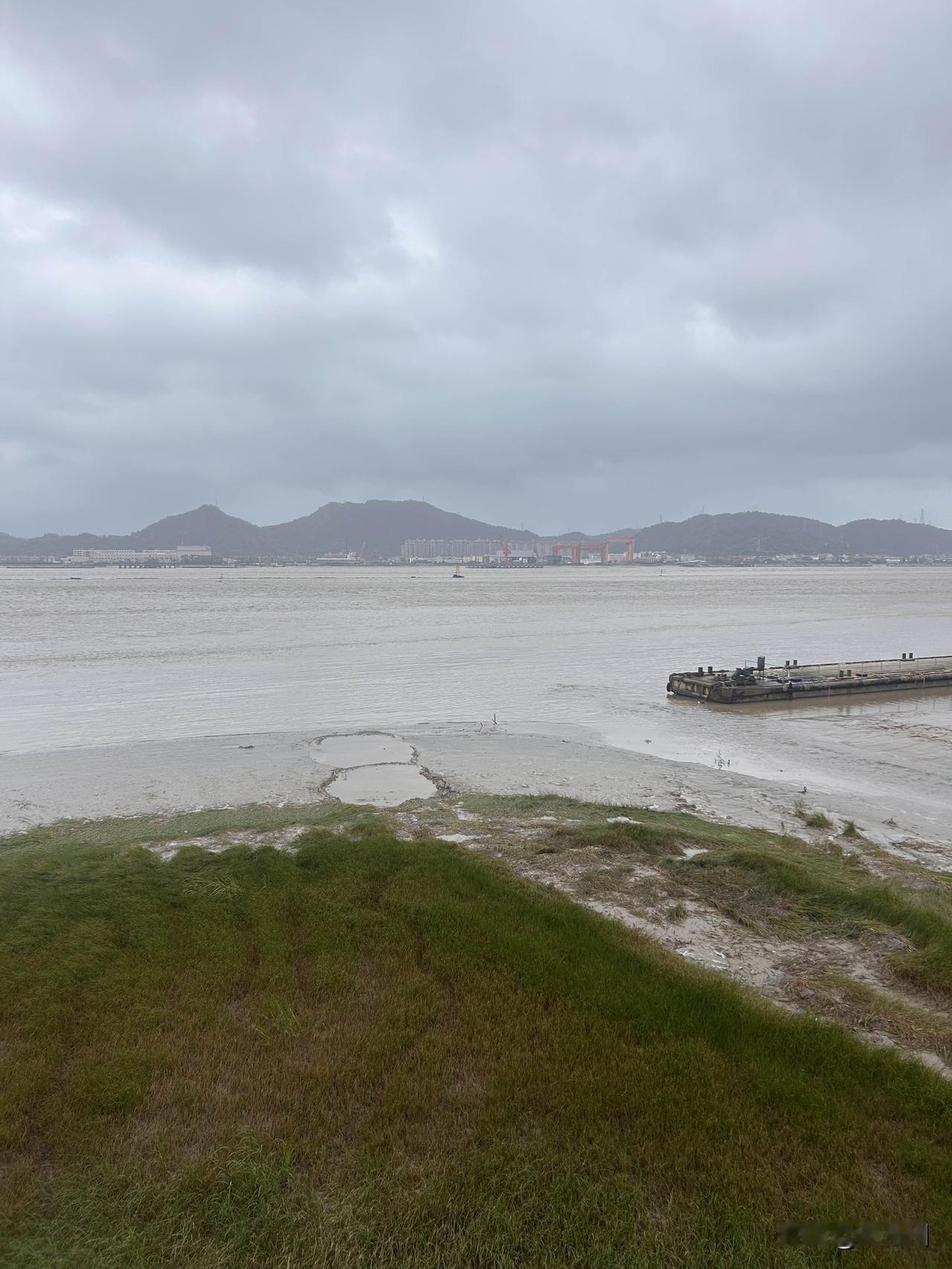 紧急预警！8月13日长潭水库开闸泄洪，永宁江沿岸居民速看避险指南

8月12日，