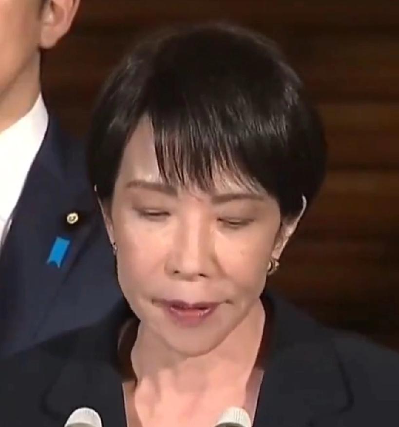 日本在亮刀
5.8万人，300架飞机参加演习，出动轻型航母，展示闪击能力。这些动