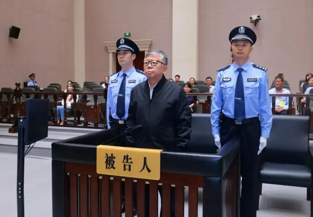 杨有林贪22亿，一审死刑。1993-2023，30年，就是中国城建、传统经开区红