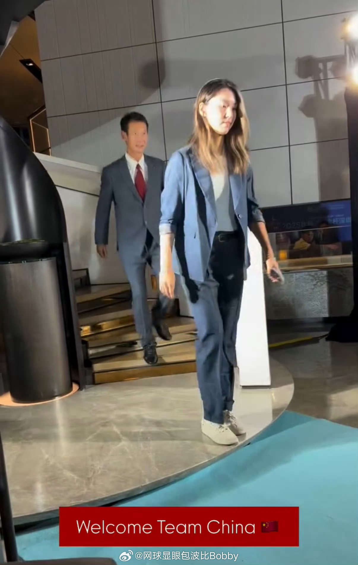 比利简金杯中国🇨🇳队西装🤵🏻‍♀️亮相[老师爱你]中国女网西装亮相比利简