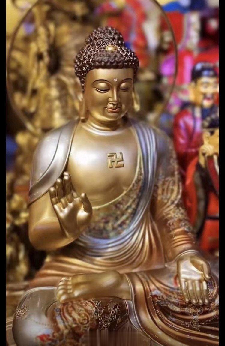 觉得平时分析很科学，很准确，现想请老师帮我一朋友看看未来的事业运。​男，1997