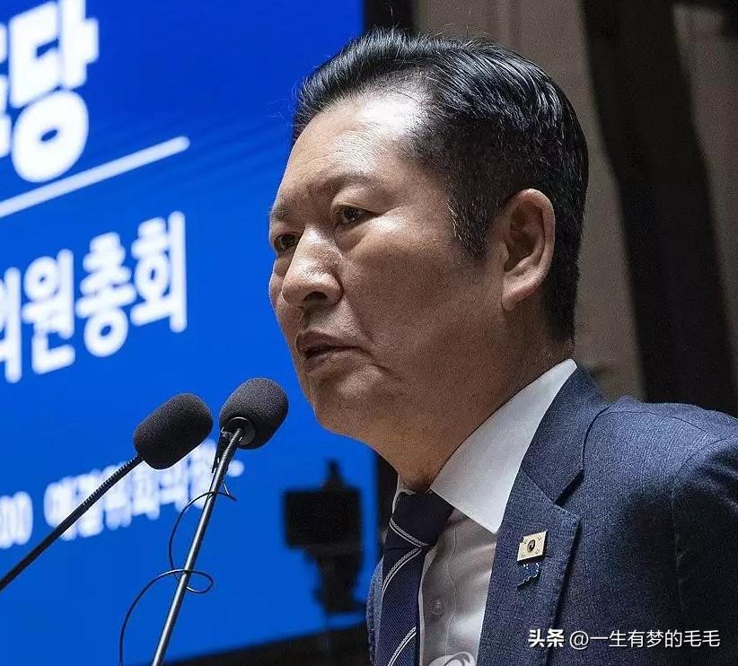 3月22日据韩联社消息，韩国共同民主党党首郑清来在国会议员总会上强硬表态，称将拿