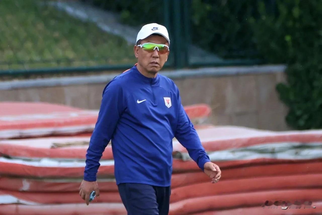 对阵沧州雄狮，崔康熙赛前发布会表示“泰山队需要一定的积分，要认真对待本场比赛”。