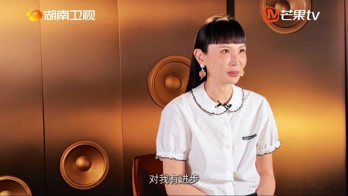 魏如萱说希望自己有把雪崩唱好歌手2026 格局拉满！魏如萱在采访中表达对《雪崩》