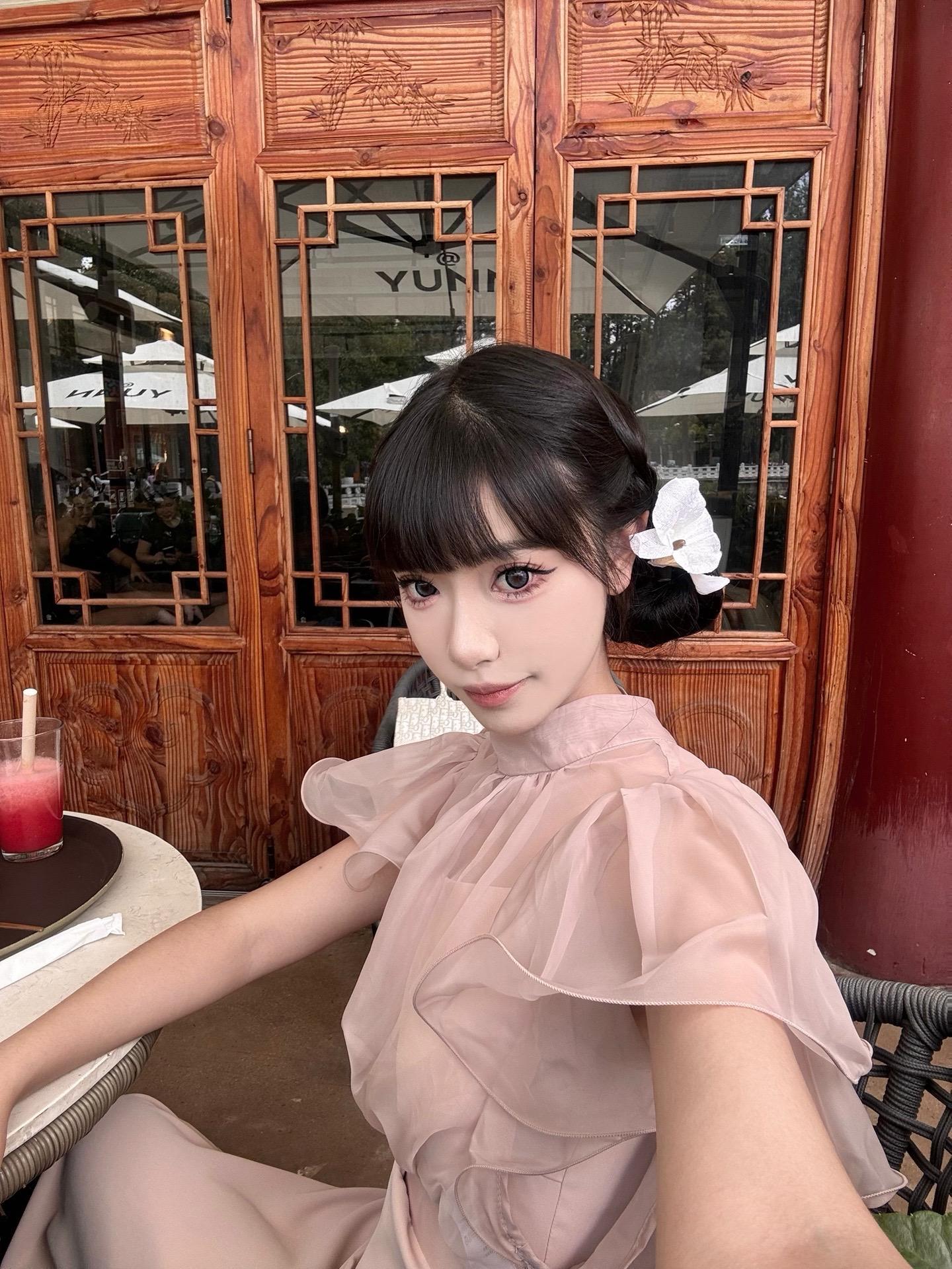 配一个我加拿大朋友唱的歌