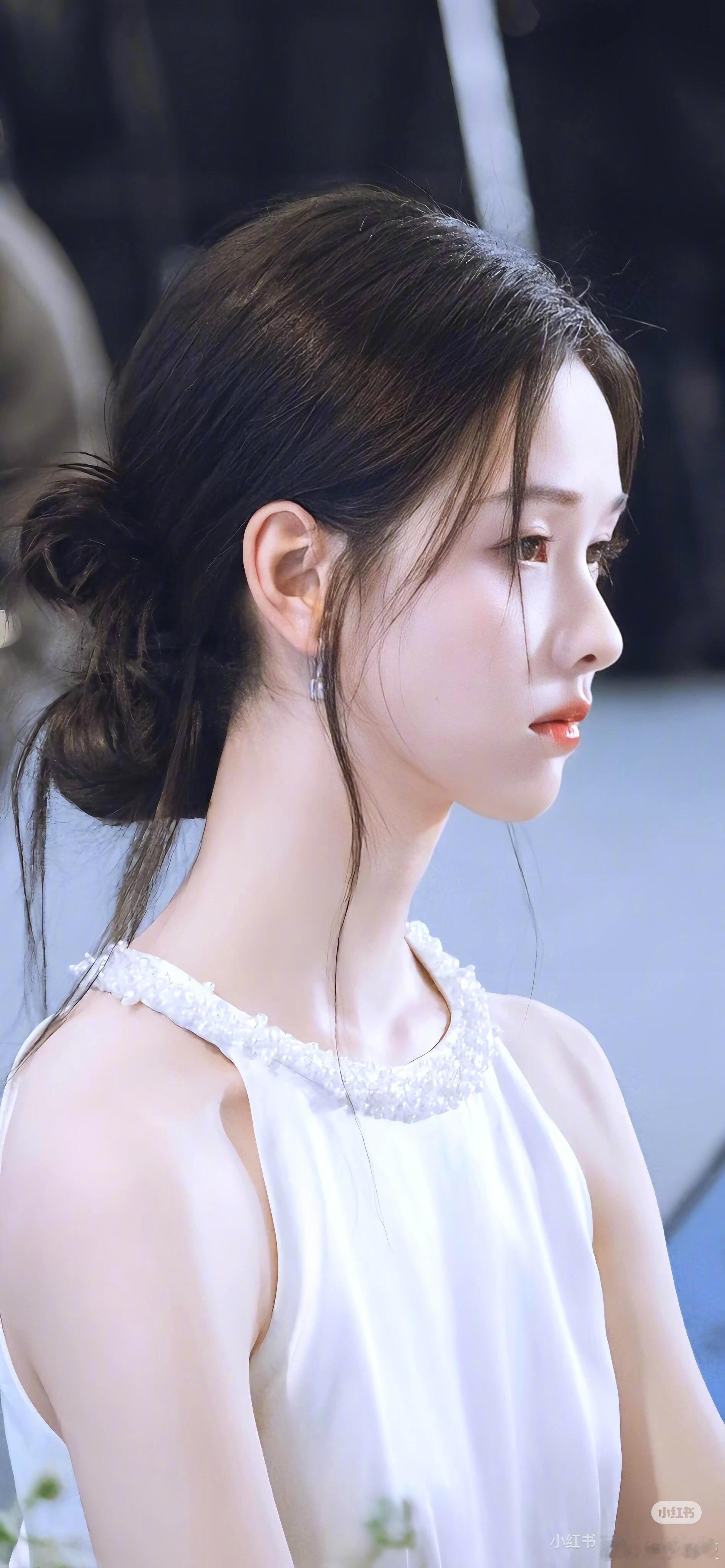 陈都灵工作室给小铃铛的回信 陈都灵工作室发文回应粉丝诉求，对于告黑、妆造、营业、