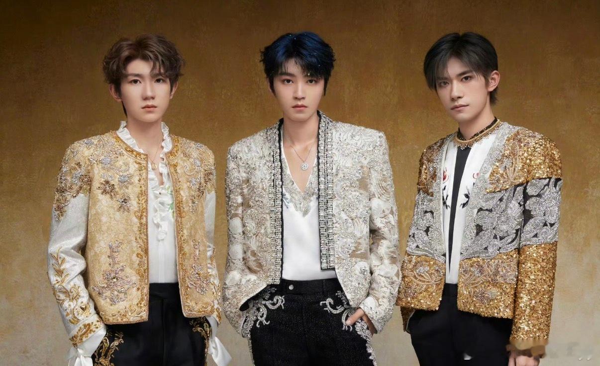 王俊凯王源易烊千玺未来星途璀璨TFBOYS出道十三周年之际，三人各自星途愈发璀璨