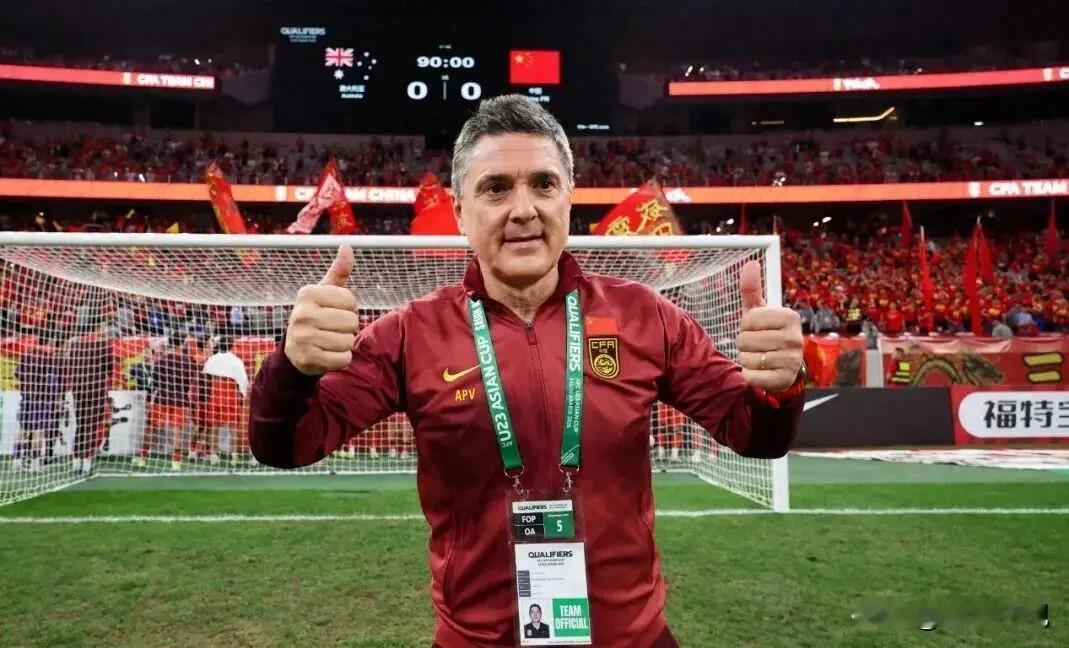 U23亚洲杯中日决赛中国队主教练安东尼奥会采取什么战术？
       我的看法