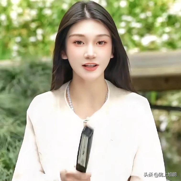 杨子新女友李隽子
  “我又不是找不到更好的。”
  这是杨子在《再见爱人4》中