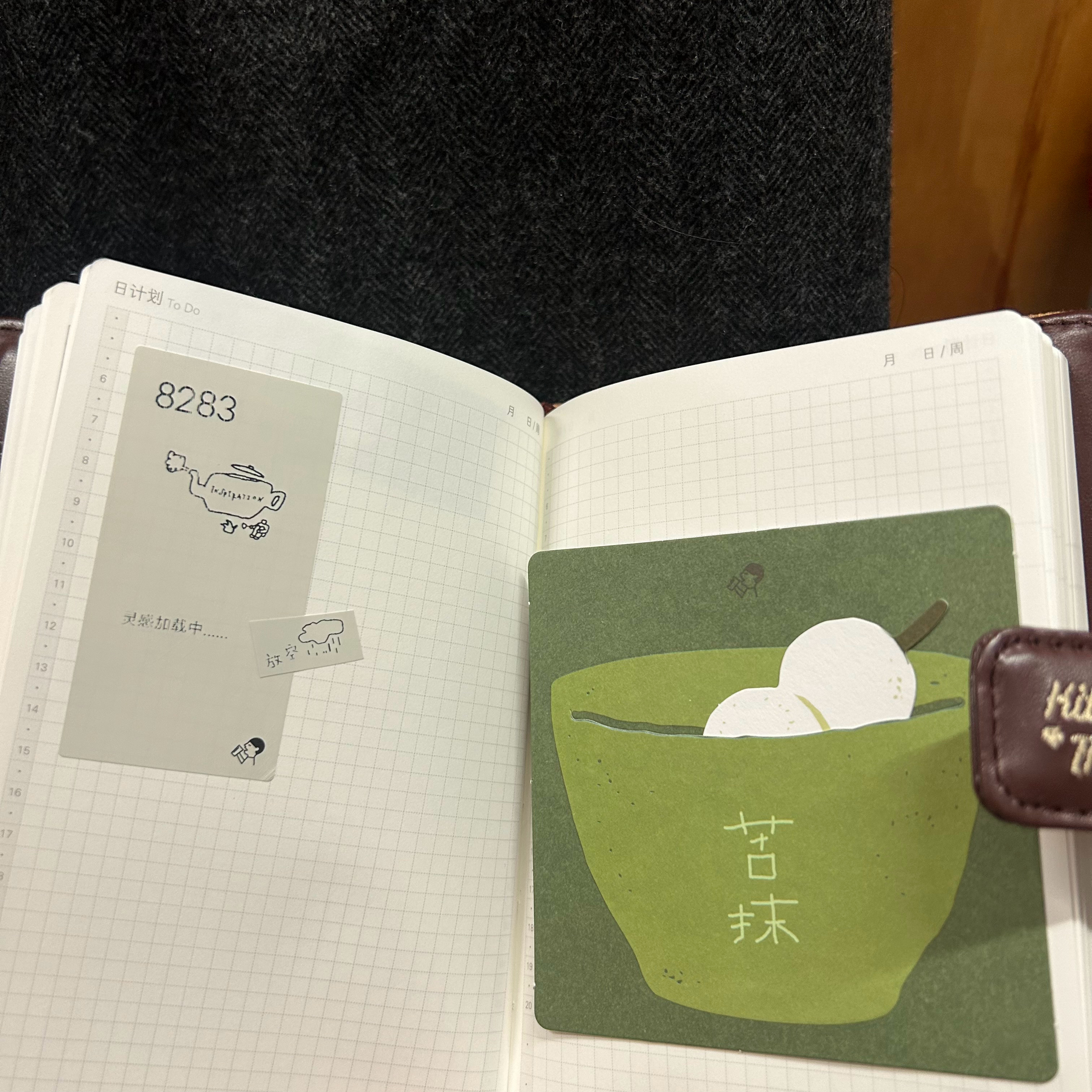 找一寸照的时候刷新了一堆素材 