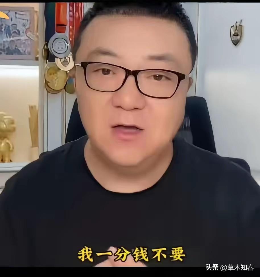 董路，公开承诺！
面对网上铺天盖地的质疑，董路直接在直播间放话：
谁想借我的足球