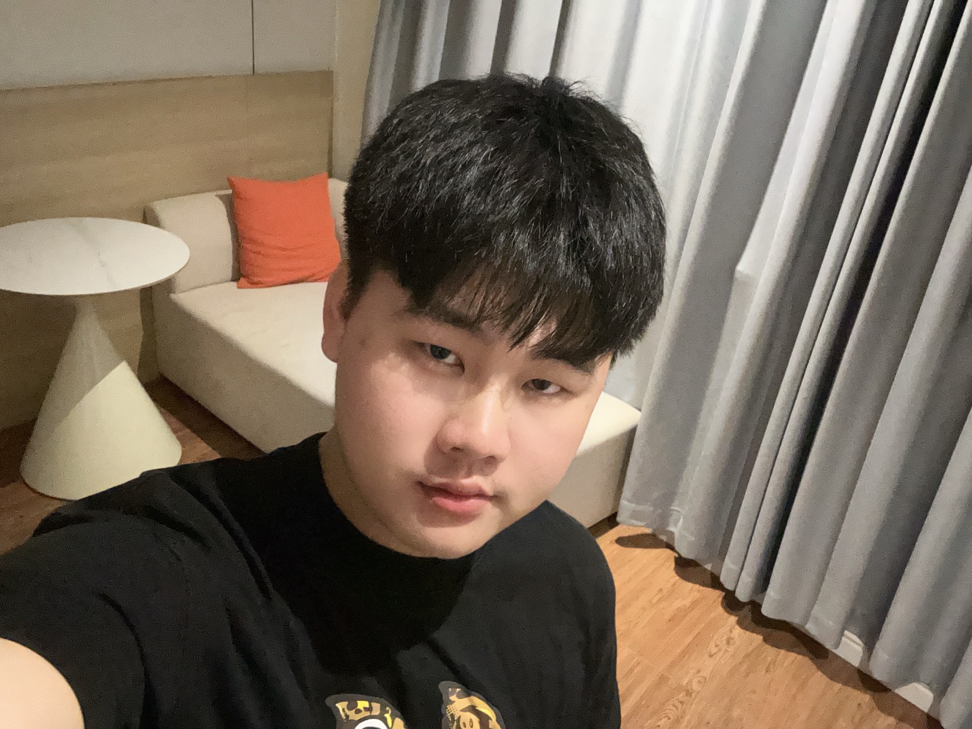 好久没有直播了，等一下35分直播聊一会天。 