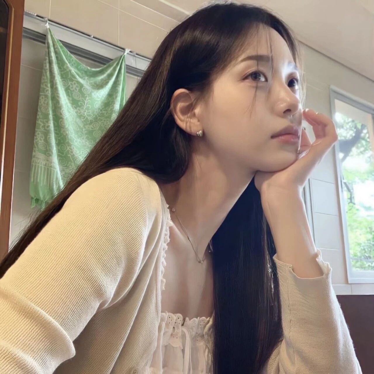 𝙒𝙚𝘾𝙝𝙖𝙩女生头像｜韩系头像｜ins女头｜无水印 ​​​