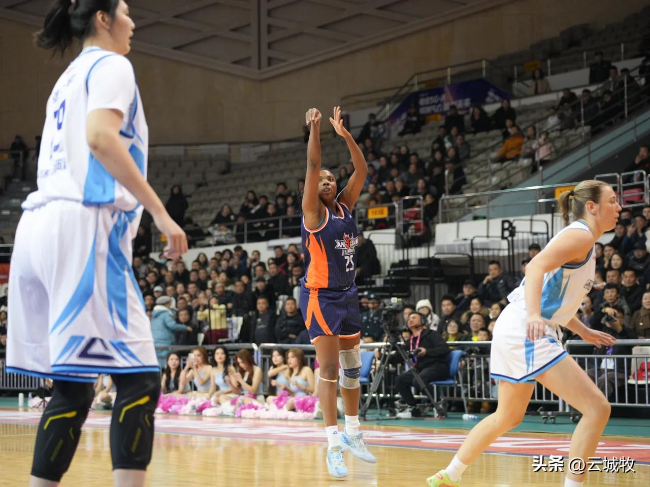 实话实说，今晚不看好山东女篮客场对阵新疆女篮的首场季后赛，因为主教练侯冰没有张子