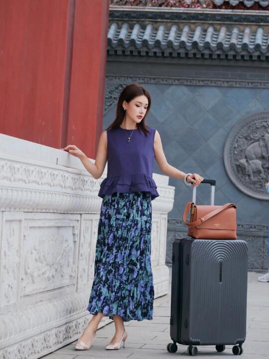 带她游山河 与她共春秋🍃