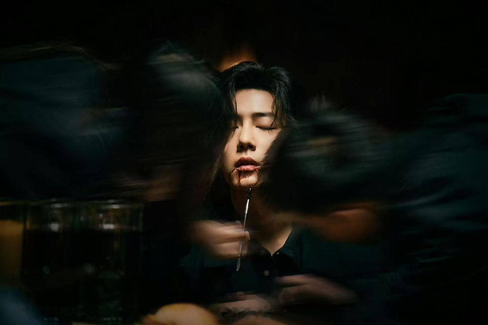 肖战对齐夏说晚安肖战晒照暂别齐夏 肖战晒照暂别齐夏，期待和新剧见面！肖战