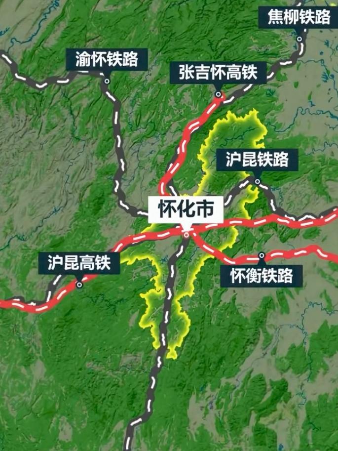 怀化一座誉为被火车拉来的城市，其特殊的地理地位在普铁时代发挥了非常重要交通作用。