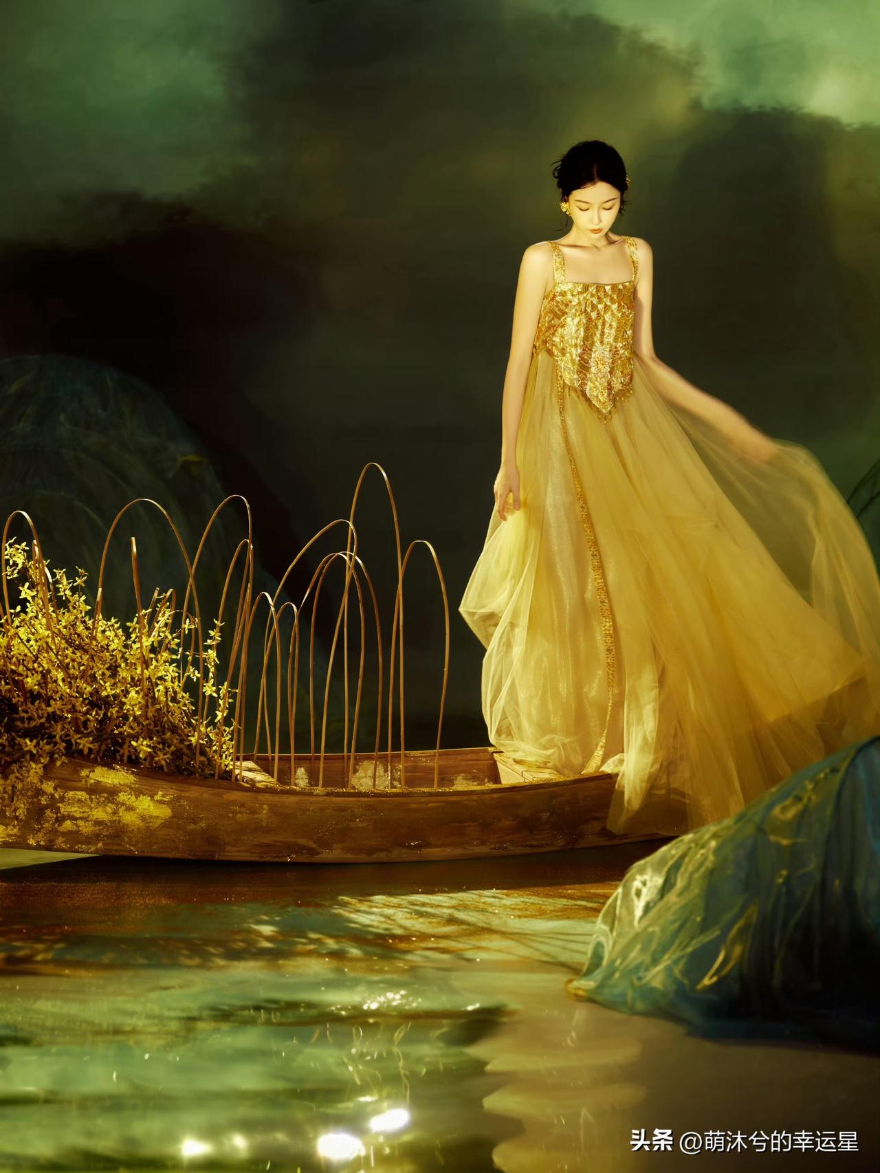 虞书欣工作室出图现场的她好灵动啊，纯生图状态都这么好。[老师爱你][老师爱你]梦