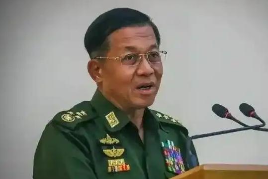 中日吵成这样，东南亚国家都假装看不见，沉默的同时，小心翼翼地保持着与中日的平衡，