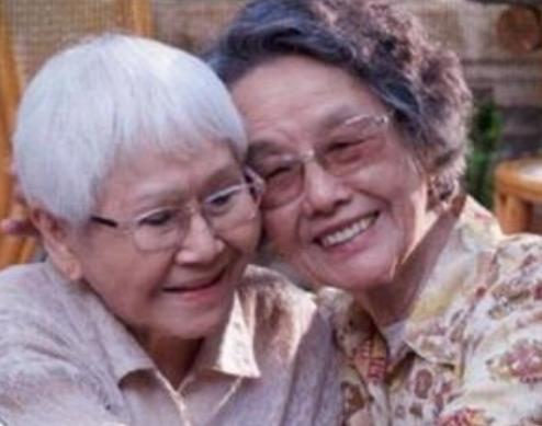 《给阿嬷的情书》是一部以潮汕侨批文化为核心的影片，其以“唯有女人更懂女人”为情感