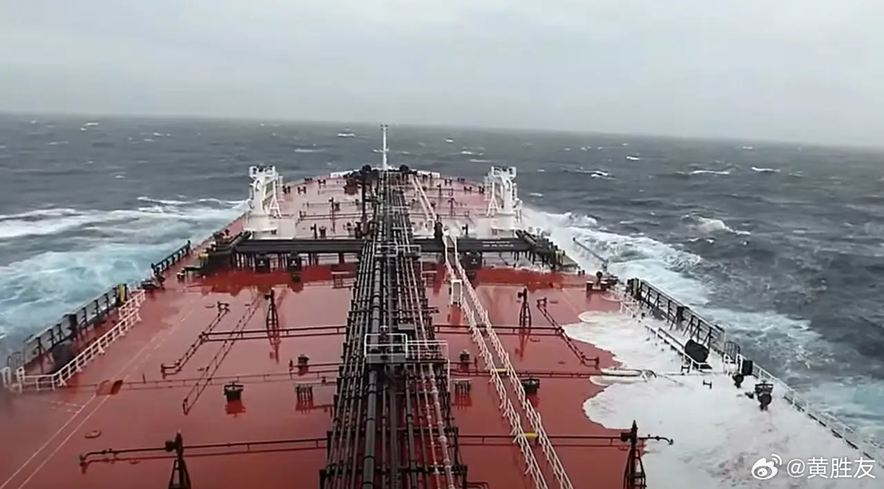 油价调整 一滴石油也不会流出波斯湾：伊朗伊斯兰革命卫队称将封锁霍尔木兹！伊朗伊斯