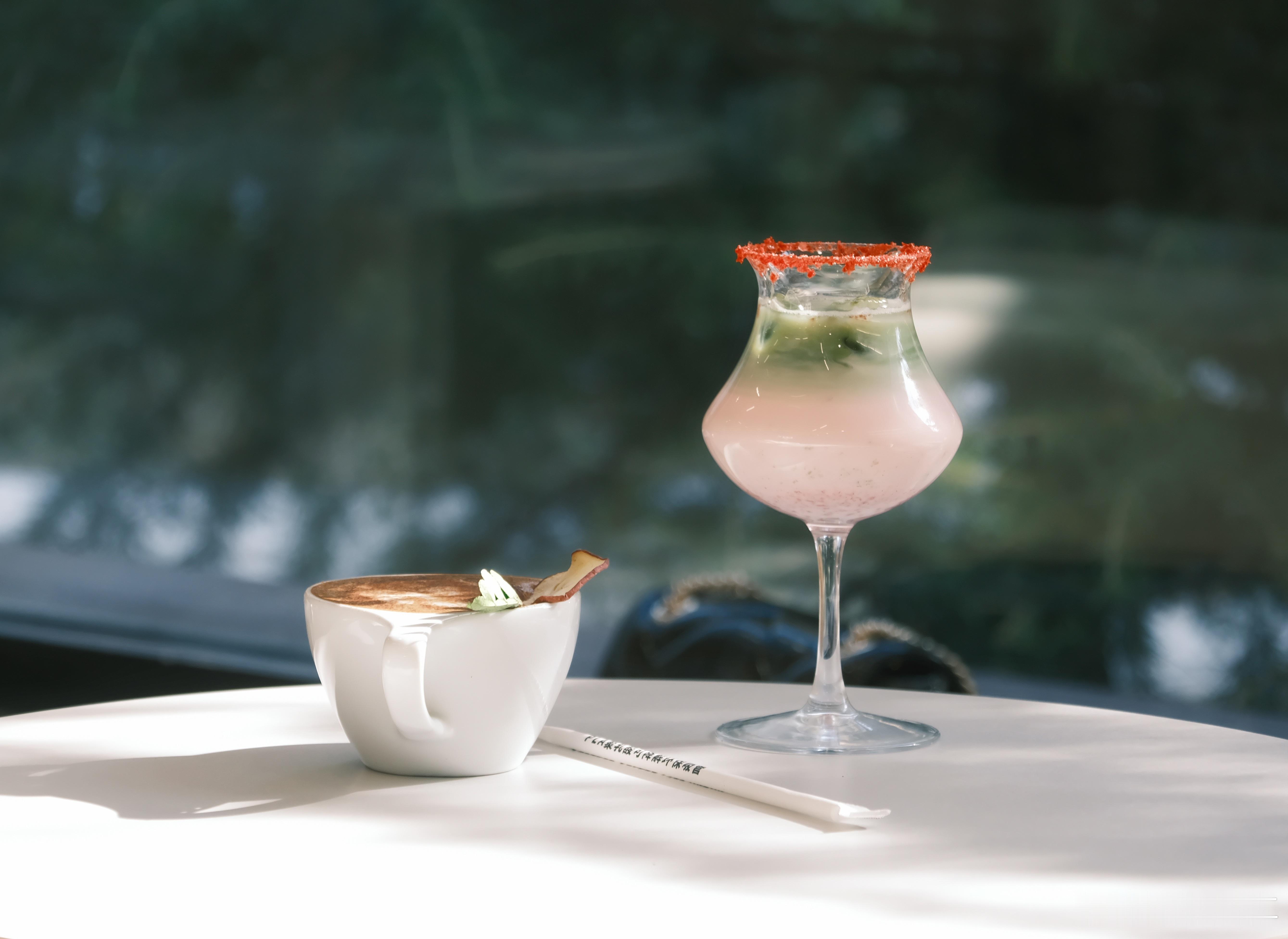 以前过年集五福掀起过一波热度，后来抖音上春晚摇红包也有过一波热度，不得不说，各个