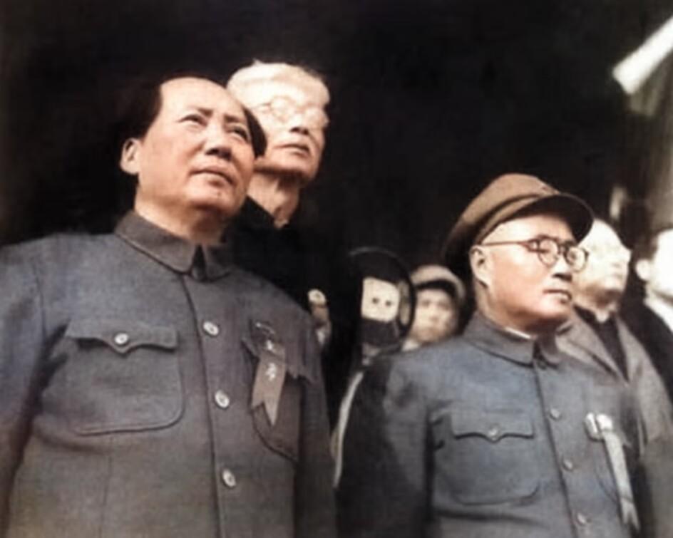刘伯承曾在第五次反围剿前主张解除毛泽东兵权，后来为何又坚定支持他？

毛泽东一生