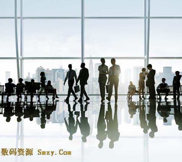 职场不相信眼泪，要哭回家哭——这是许多职场人内心深处的无声呐喊。你是否也曾在深夜