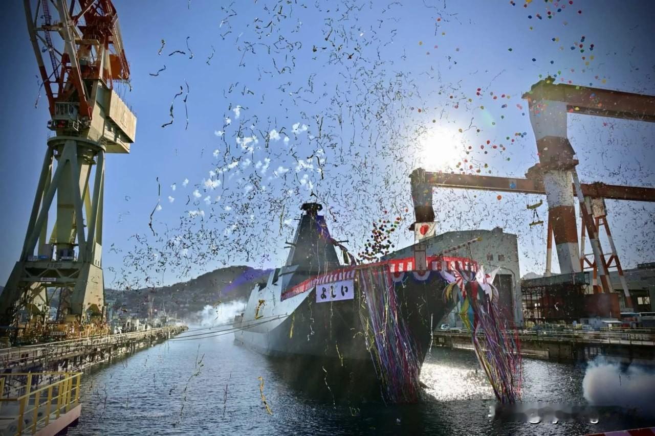 🇯🇵 日本最后一艘最上级护卫舰“吉井”号下水

12月22日，日本海军最后一