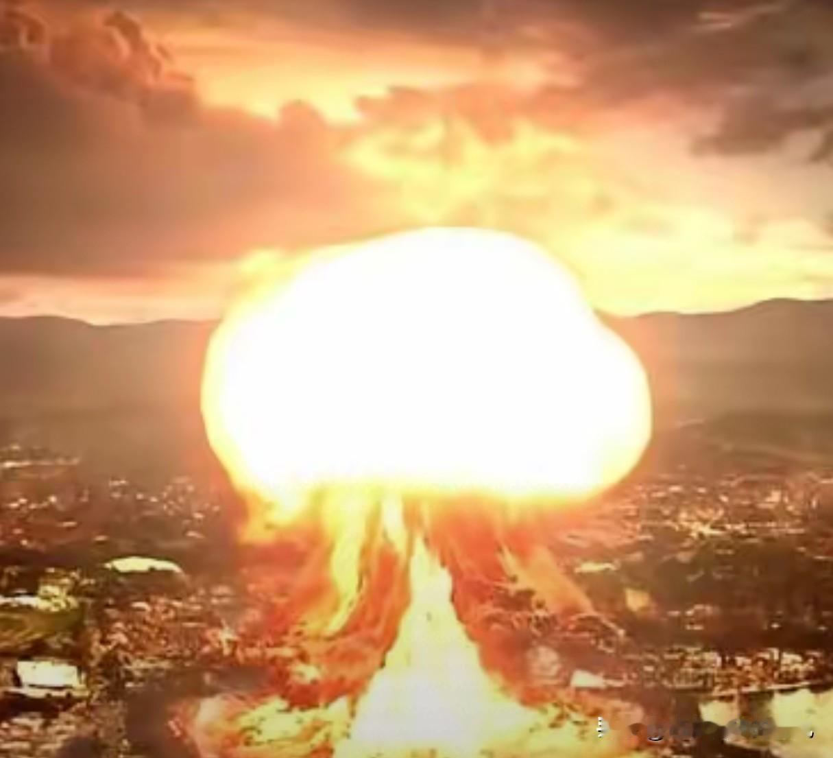 中国记者徐德智在联合国会场站起来，只问了日本代表两个问题。谁炸的日本？为什么炸？