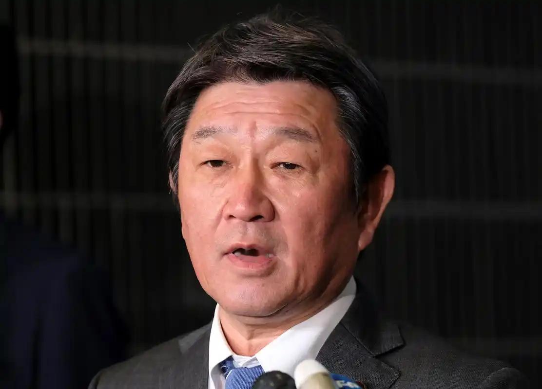 被日本右翼网暴590万次的前外相颜无逸，如今接棒新职位，他新官上任的第一件事就是