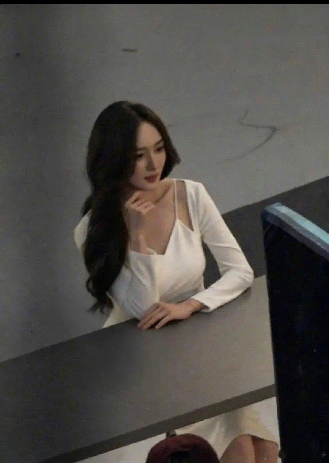 杨幂最新造型路透，状态打几分 