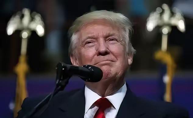 特朗普这老头挺有意思，他和别的美国总统就是不一样，对日本发动的珍珠港事件念念不忘