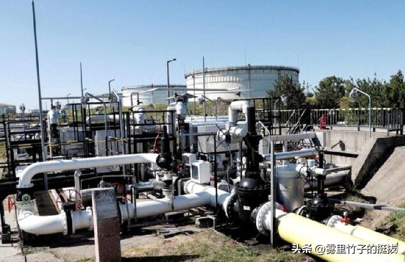 路透社计算显示，至少 40% 的俄罗斯石油出口能力停止。
路透莫斯科 3 月 2