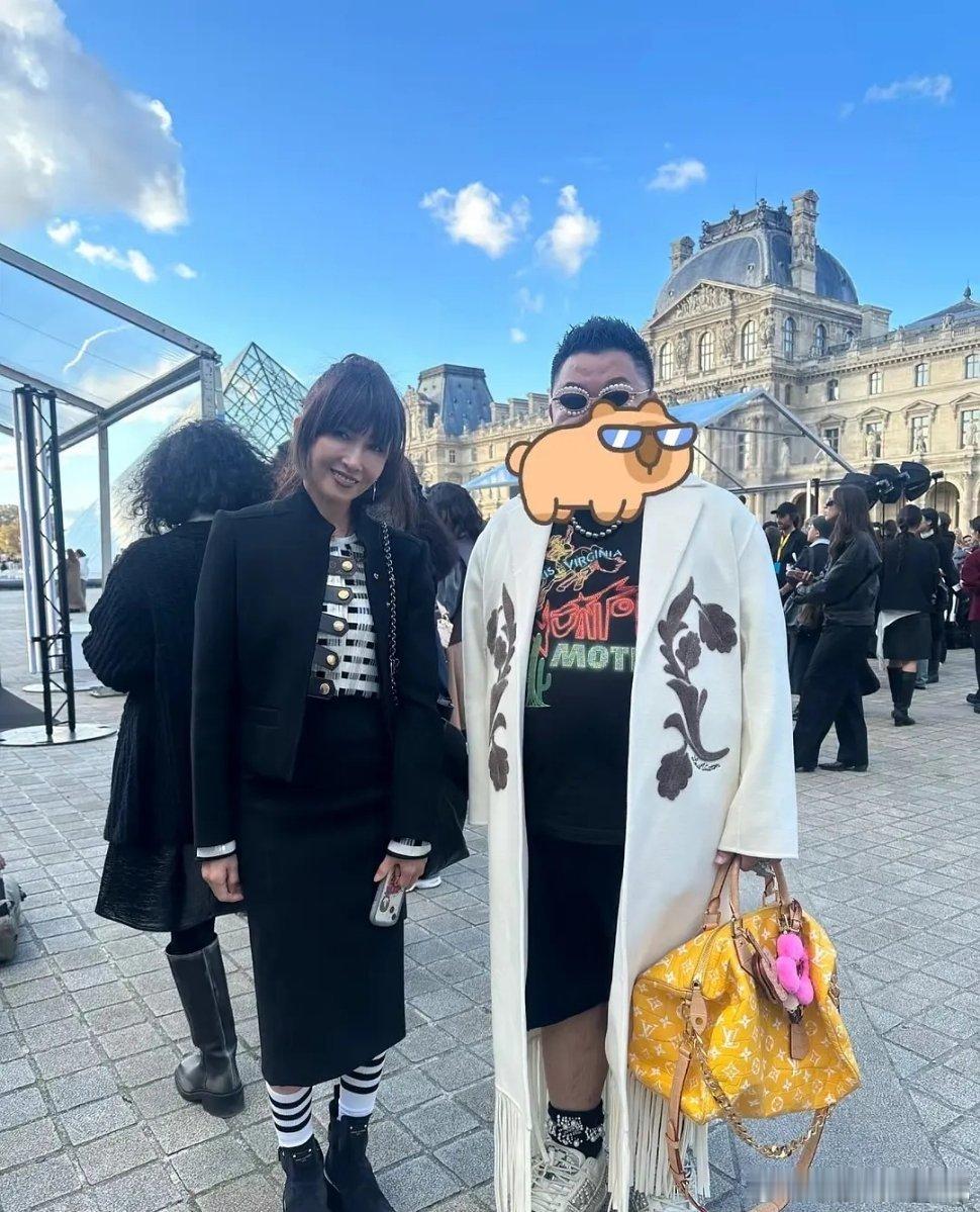 营销号说这个黄包1000多万[衰] ​​​